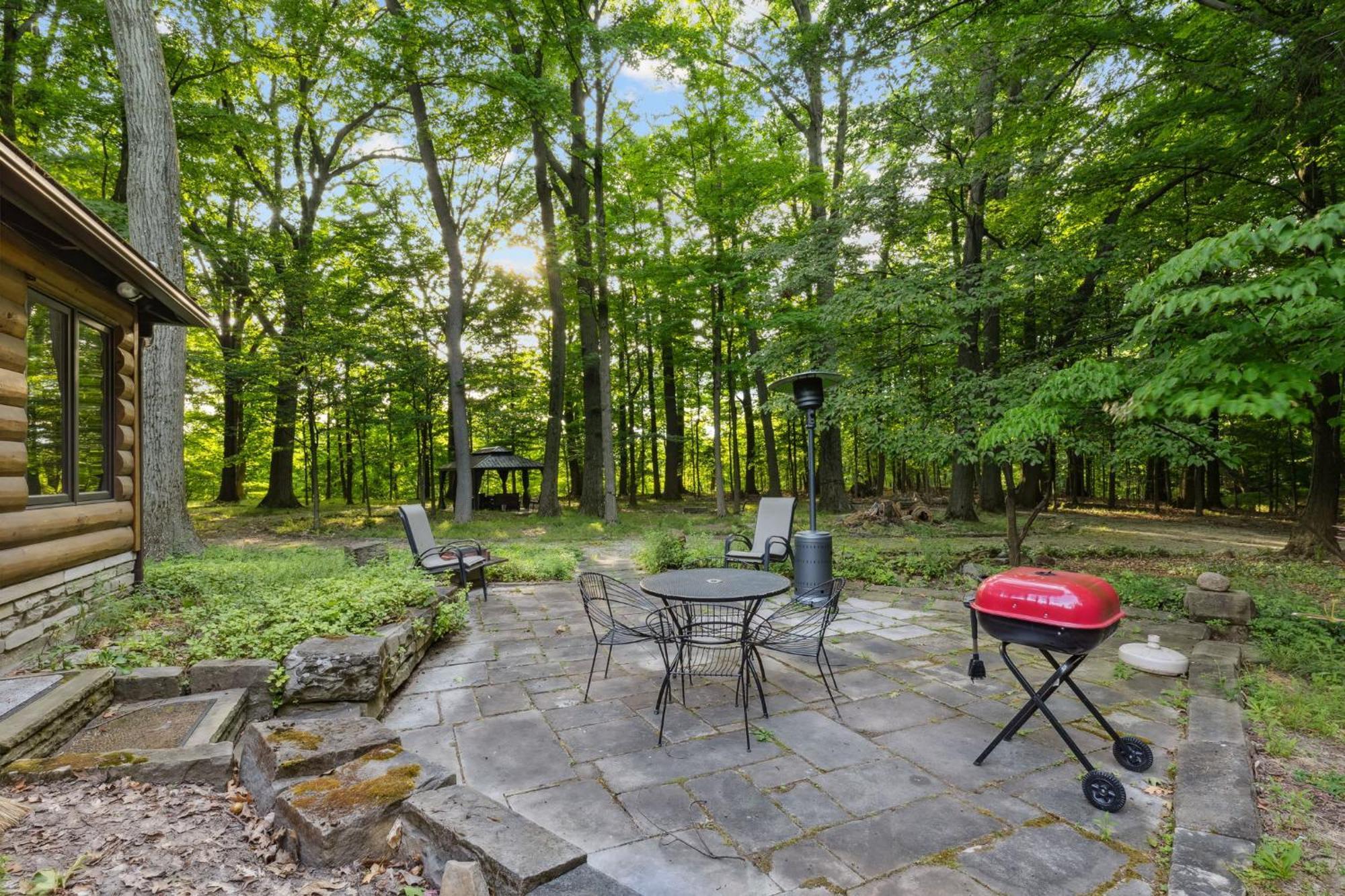 Log Cabin - Natures Oasis - Fire Pit & Gazebo Cleveland Exteriör bild